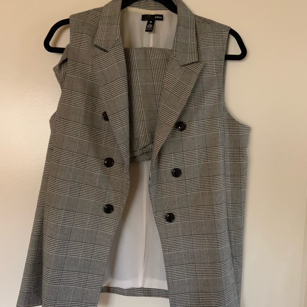 Vest with shorts